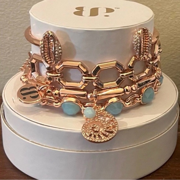 Bomb Party Jewelry - PRICE DROP:
Chic Rose Gold and Light Blue Bracelet Set